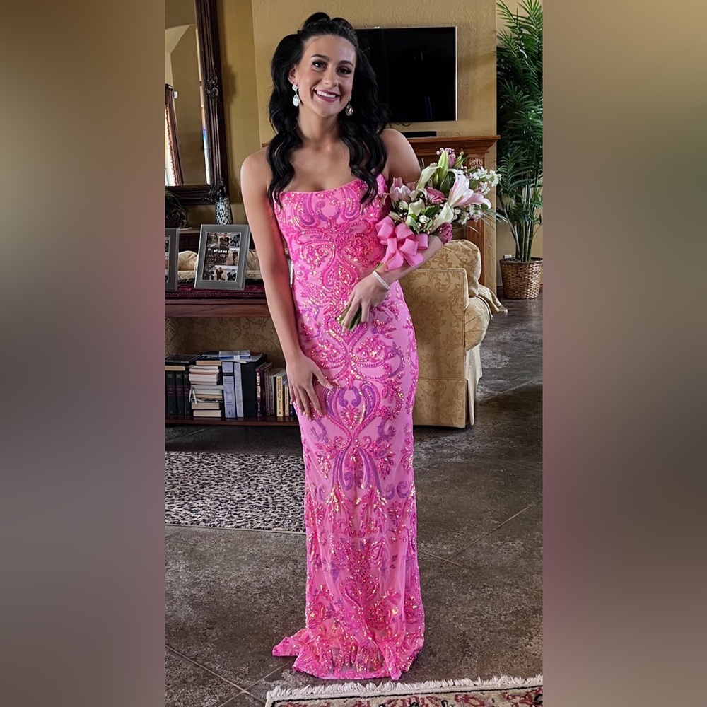 La Femme neon pink size 4 prom dress worn once